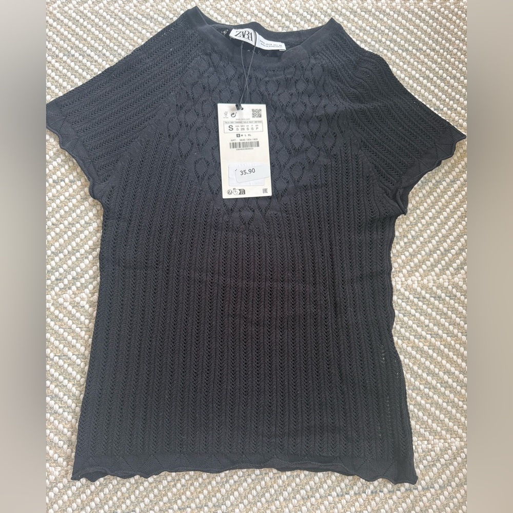 Women’s Zara Black Knit Top Fitted and Ready to Go Out Flattering NWT Sz S